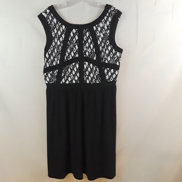 Dress// Black & White Caged Sparkle Bust Dress 14P - Picture 2 of 6